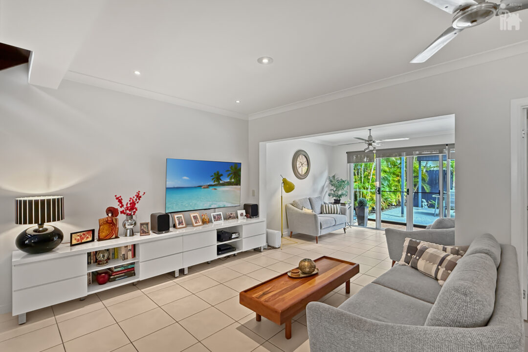45/230 Pulgul Street, Urangan, QLD 4655 AUS