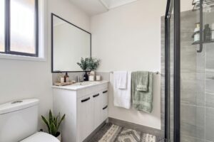 6 Ponting Way, Urangan, QLD 4655 AUS