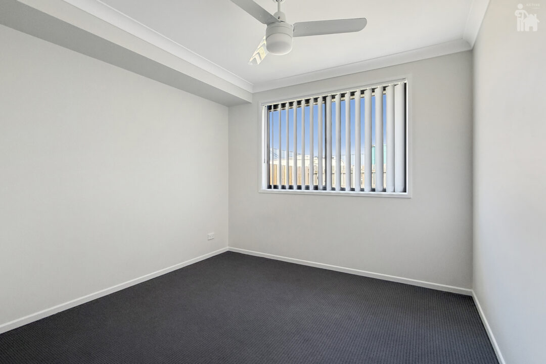 6 Ponting Way, Urangan, QLD 4655 AUS