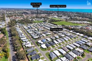 6 Ponting Way, Urangan, QLD 4655 AUS