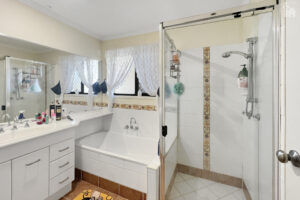 2 Havenna Road, River Heads, QLD 4655 AUS