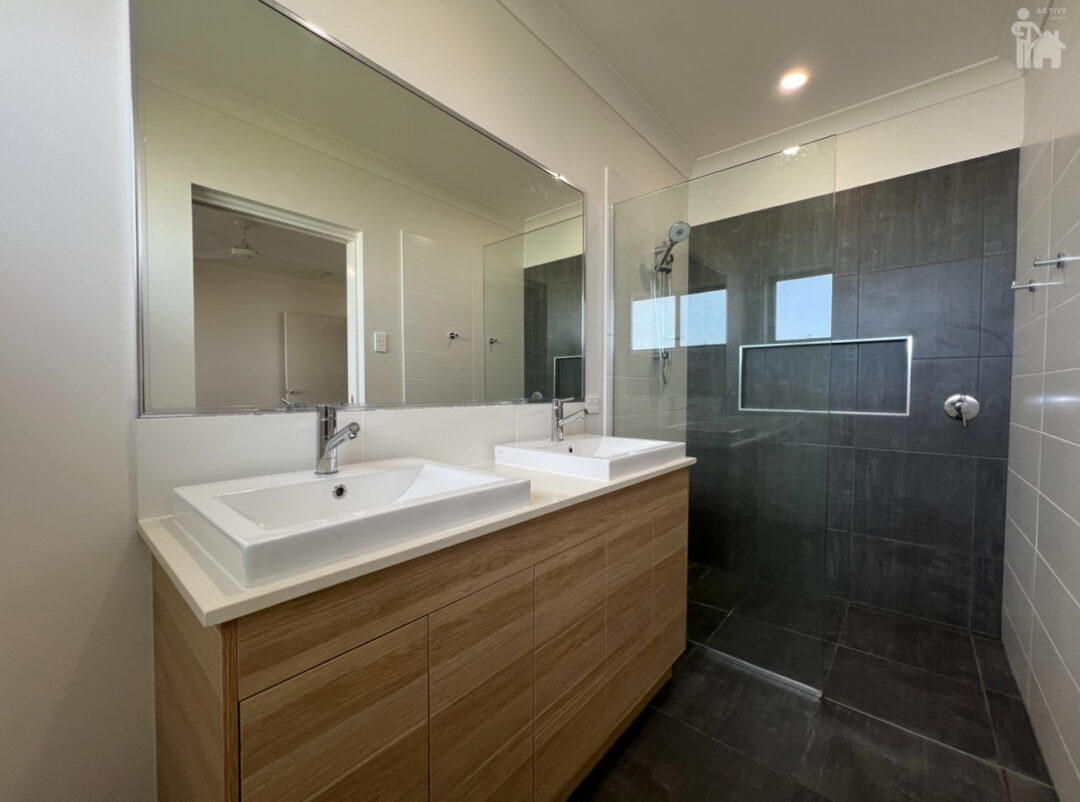 84 Martin Street, Point Vernon, QLD 4655 AUS