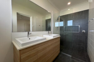 84 Martin Street, Point Vernon, QLD 4655 AUS