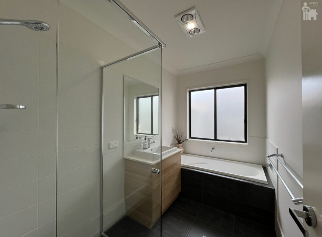84 Martin Street, Point Vernon, QLD 4655 AUS