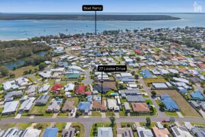 27 Louise Drive, Burrum Heads, QLD 4659 AUS