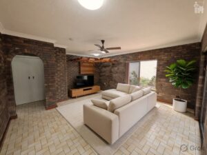 89 Esplanade, Point Vernon, QLD 4655 AUS