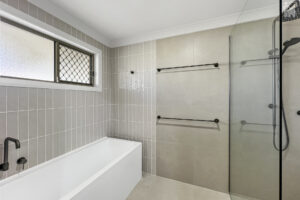 28 Royal Drive, Kawungan, QLD 4655 AUS