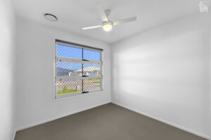 24 Mataranka Circuit, Nikenbah, QLD 4655 AUS