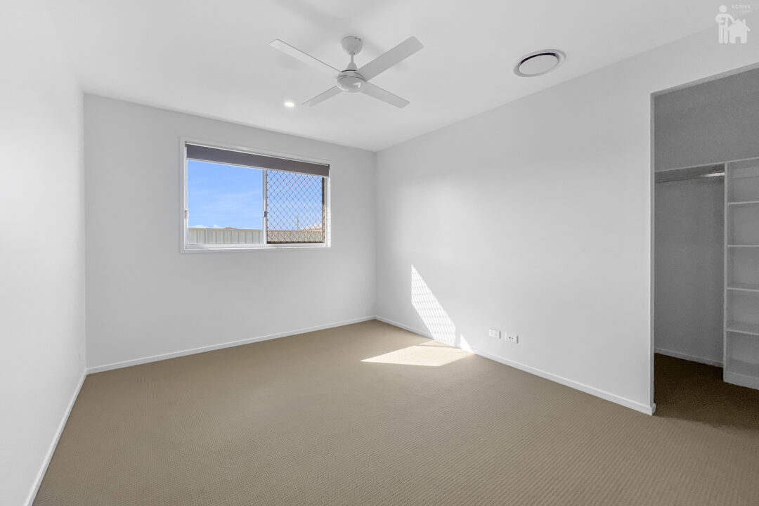 24 Mataranka Circuit, Nikenbah, QLD 4655 AUS