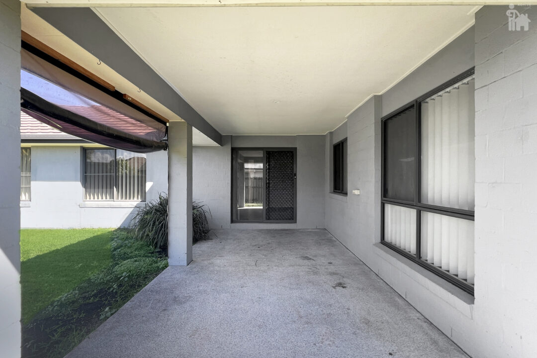 18 Bounty Circuit, Eli Waters, QLD 4655 AUS