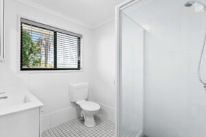 8 Charleville Street, Point Vernon, QLD 4655 AUS