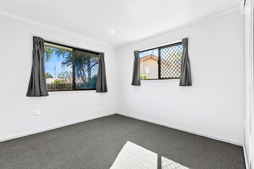 8 Charleville Street, Point Vernon, QLD 4655 AUS