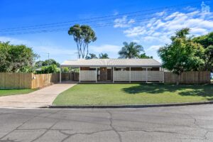 8 Charleville Street, Point Vernon, QLD 4655 AUS