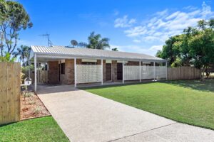 8 Charleville Street, Point Vernon, QLD 4655 AUS