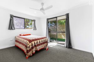 8 Charleville Street, Point Vernon, QLD 4655 AUS