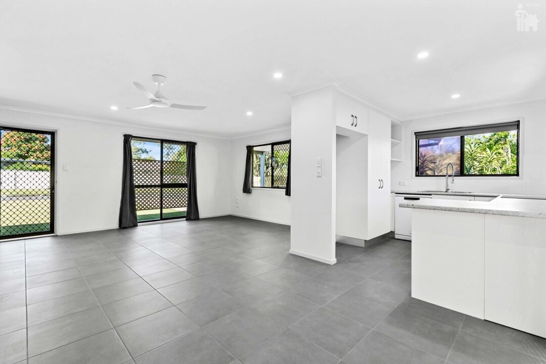 8 Charleville Street, Point Vernon, QLD 4655 AUS
