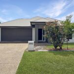 86 Bradman Way, Urangan, QLD 4655
