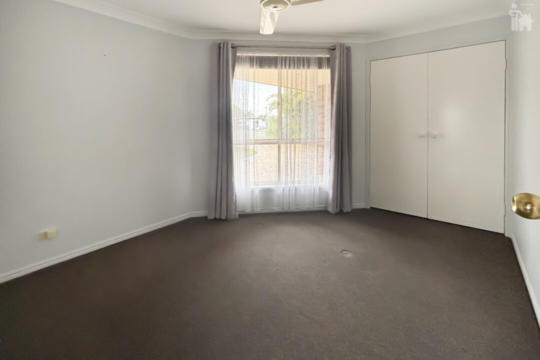 53 Moolyyir Street, Urangan, QLD 4655 AUS