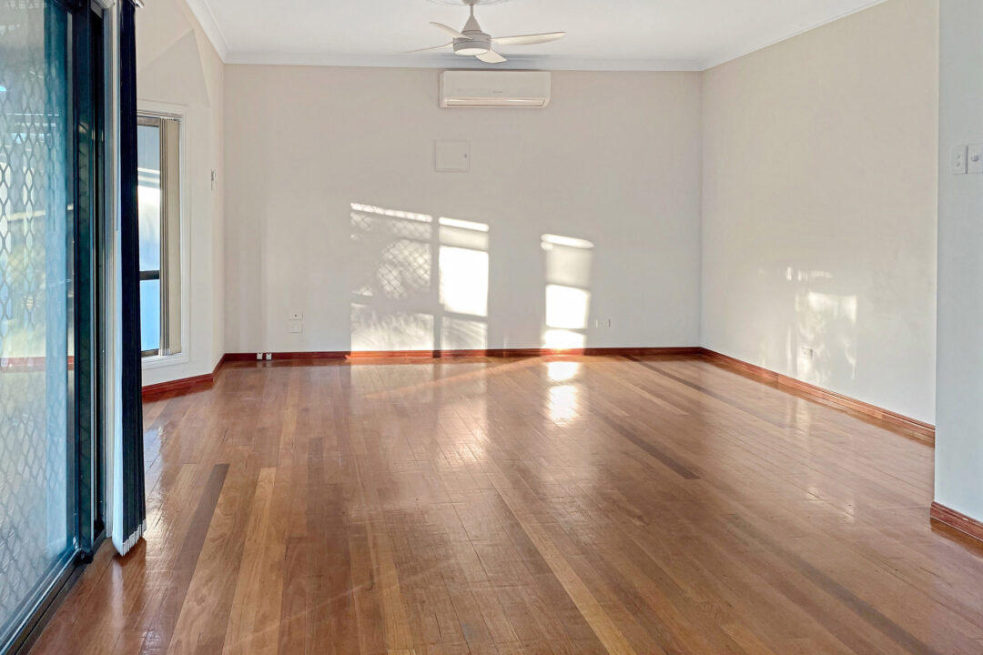 2/17 Hibiscus Street, Urangan, QLD 4655 AUS