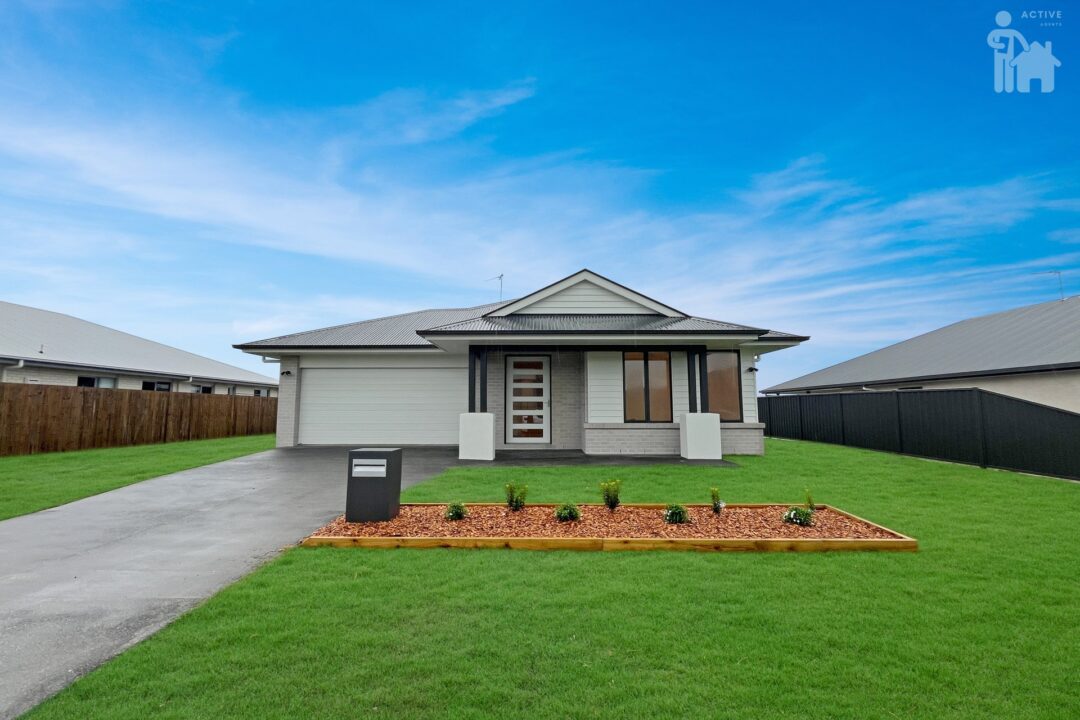 10 Cardamon Avenue, Nikenbah, QLD 4655 AUS