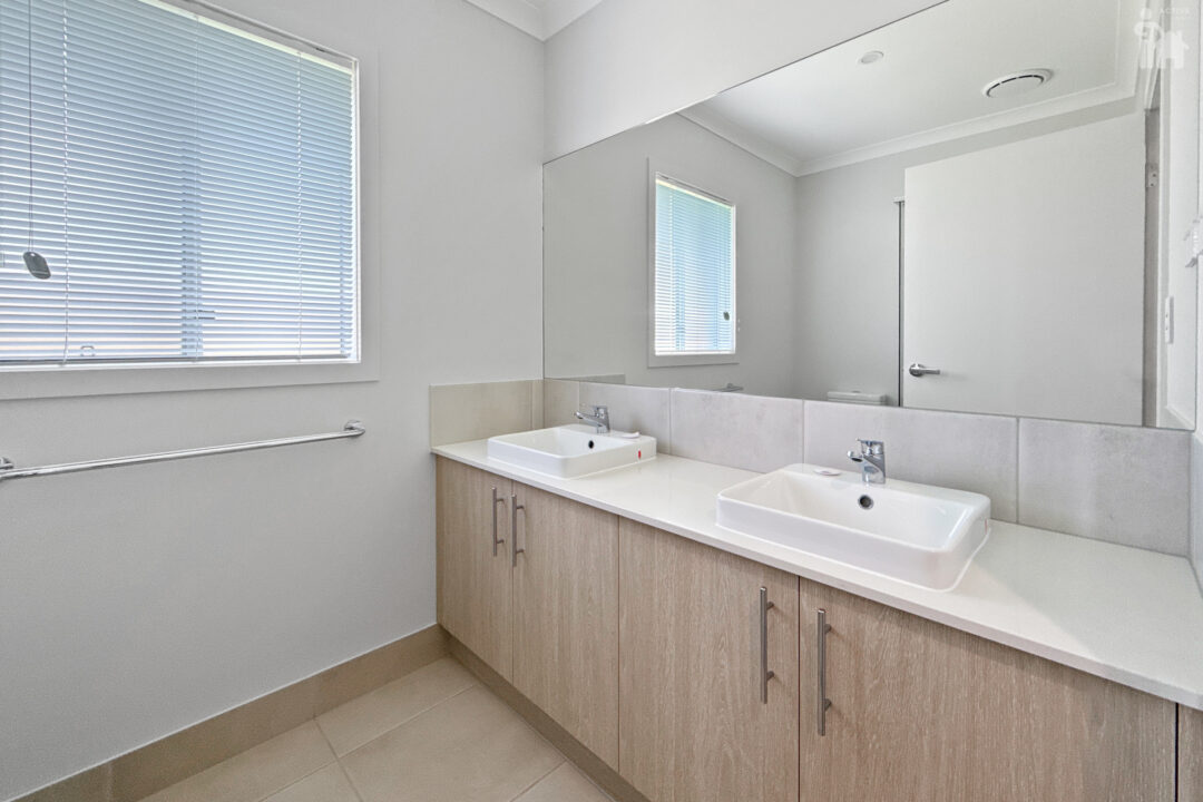 19 Charlotte Court, Kawungan, QLD 4655 AUS