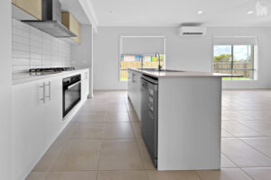 19 Charlotte Court, Kawungan, QLD 4655 AUS