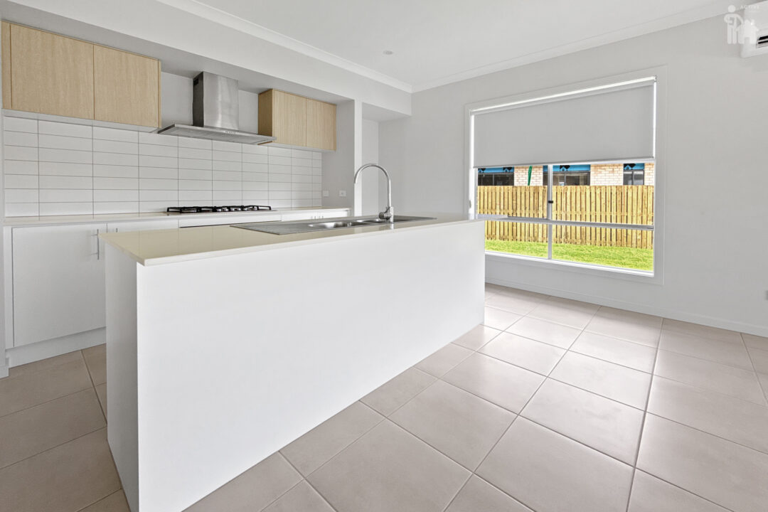 19 Charlotte Court, Kawungan, QLD 4655 AUS