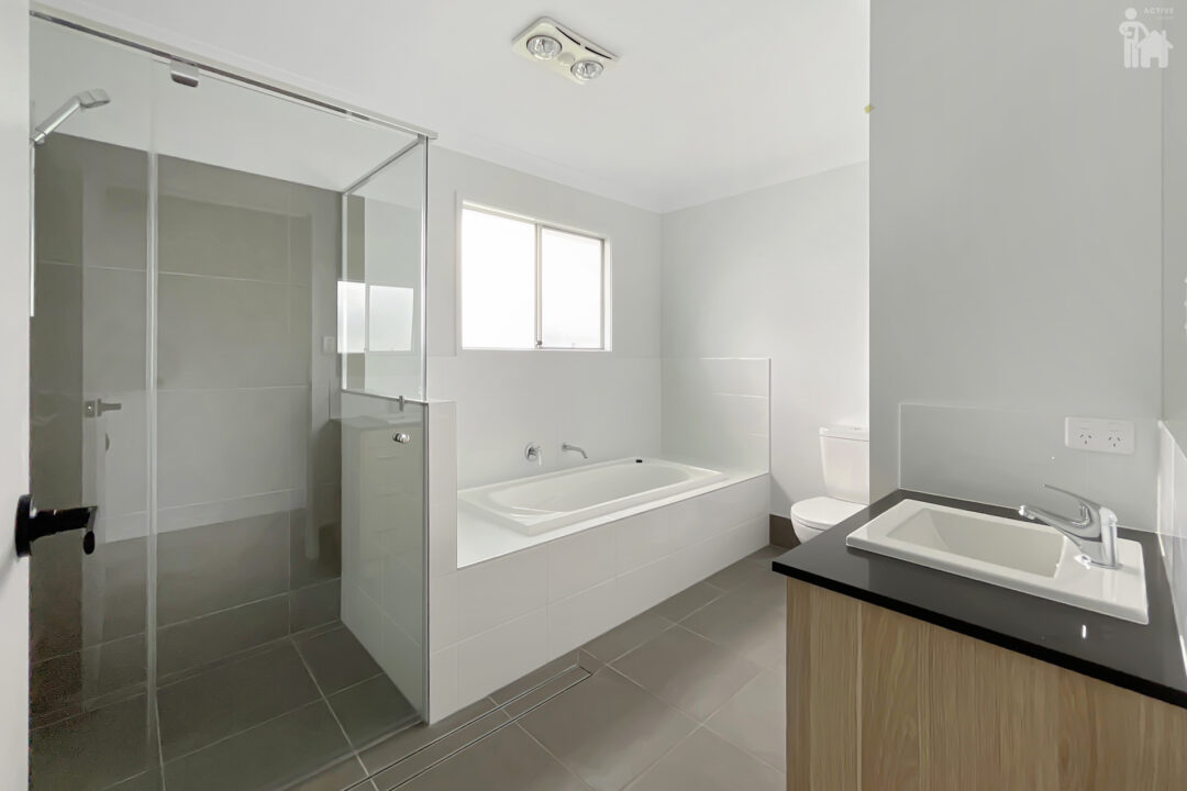 78 Fredrick Circuit, Eli Waters, QLD 4655 AUS