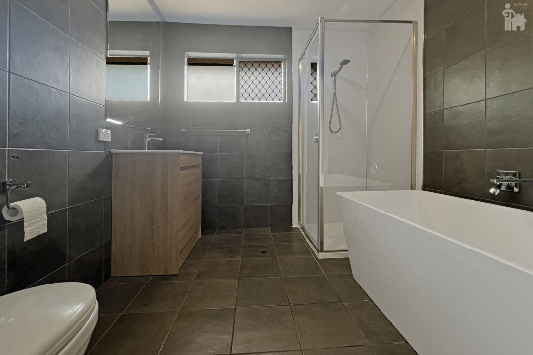 112 Corser Street, Point Vernon, QLD 4655 AUS