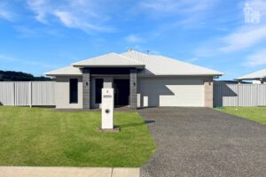 3 Wintergreen Court, Nikenbah, QLD 4655 AUS