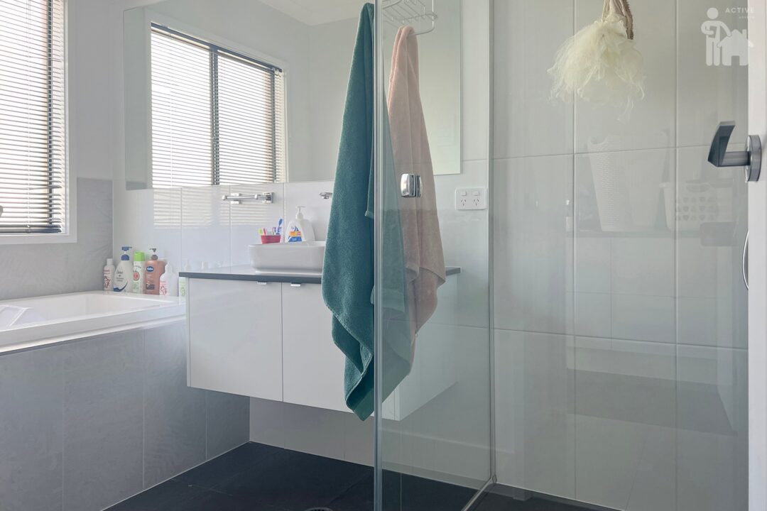 3 Wintergreen Court, Nikenbah, QLD 4655 AUS