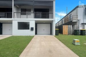 1/3 Down Street, Scarness, QLD 4655 AUS