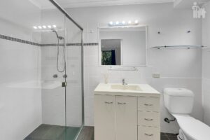 4 Greenway Drive, Pialba, QLD 4655 AUS