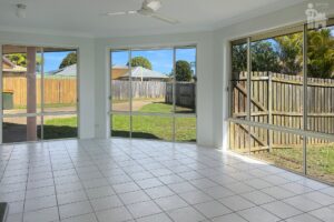 3 Oxford Place, Urraween, QLD 4655 AUS