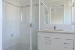 3 Oxford Place, Urraween, QLD 4655 AUS